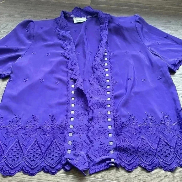 J.J. Greenwood | Vintage purple eyelet lace trim short sleeve  button up - Picture 2 of 12